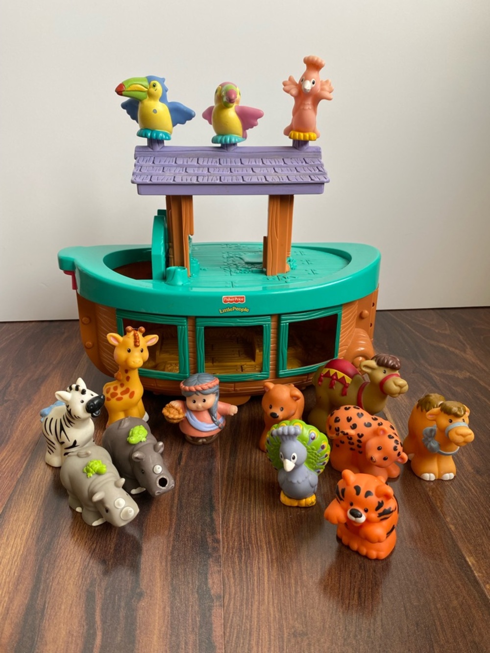 Fisher Price Little People Noah’s Ark 2002 with 14 Miscellaneous Figures